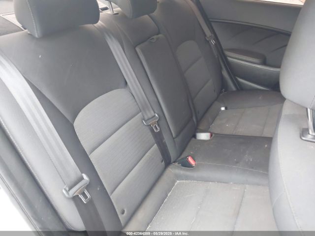 3KPFL4A72JE245203 KIA FORTE LX