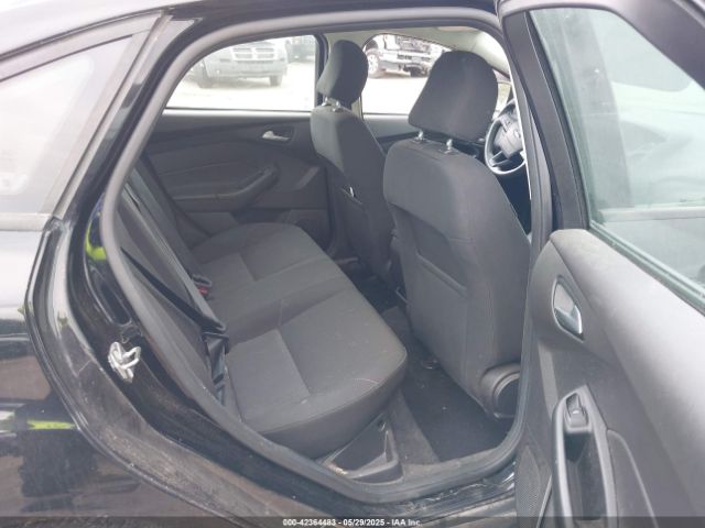 1FADP3FE5HL316446 Ford FOCUS SE