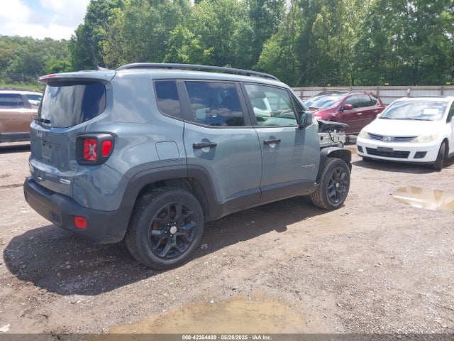 ZACCJBBB0JPH04294 Jeep Renegade Latitude 4x4