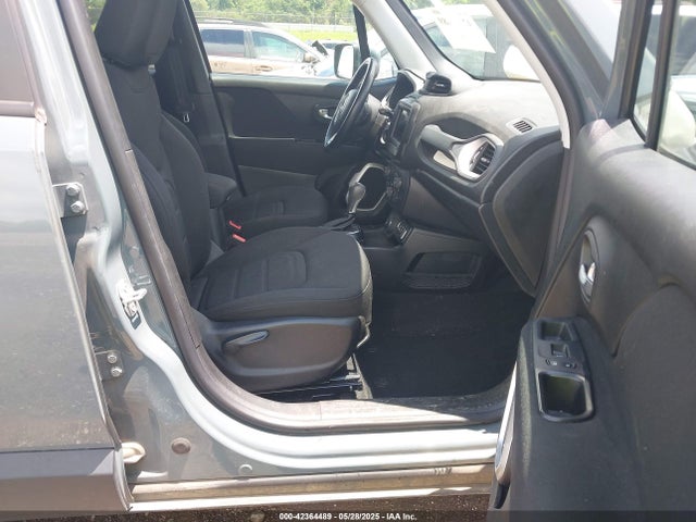 ZACCJBBB0JPH04294 Jeep Renegade Latitude 4x4