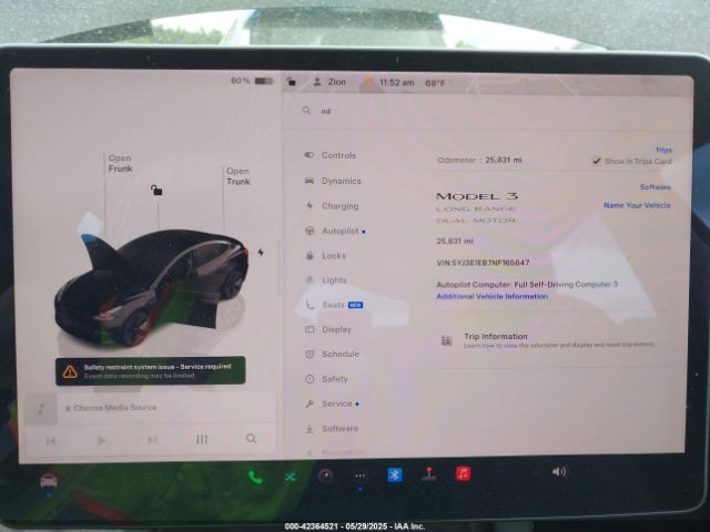 5YJ3E1EB7NF165647 Tesla 2022