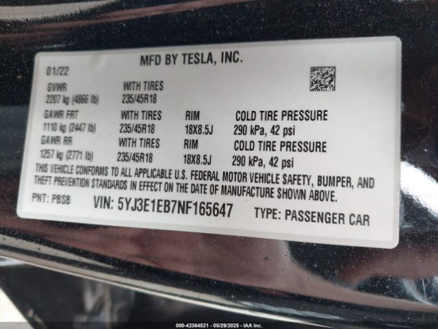 5YJ3E1EB7NF165647 Tesla 2022