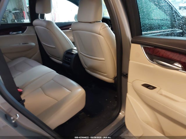 2018 CADILLAC XT5 1GYKNCRS0JZ127774 Photo 7