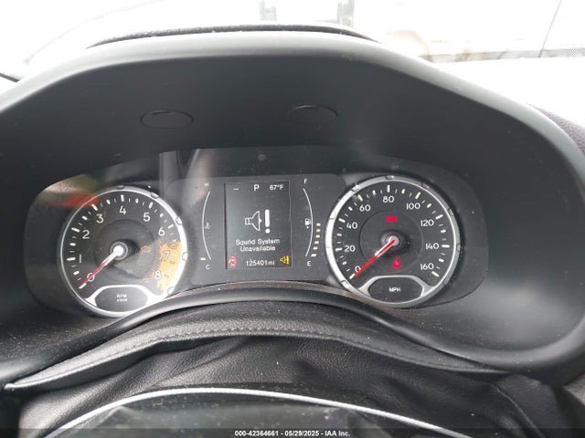 ZACCJABT5FPB28048 Jeep Renegade Latitude