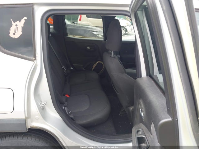 ZACCJABT5FPB28048 Jeep Renegade Latitude