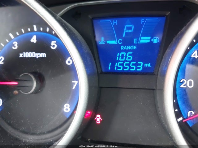 KM8JUCAG8FU056710 Hyundai Tucson Limited