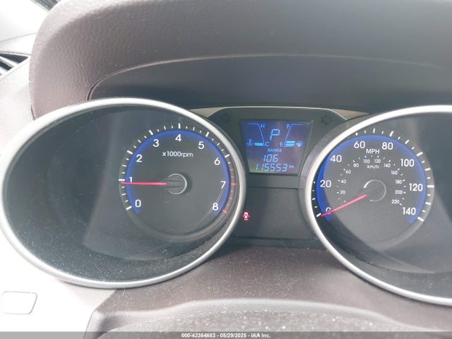 KM8JUCAG8FU056710 Hyundai Tucson Limited