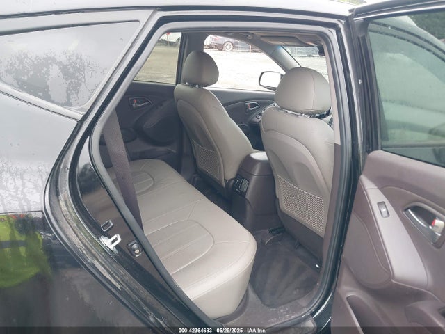 KM8JUCAG8FU056710 Hyundai Tucson Limited