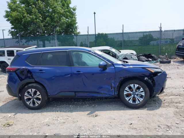 5N1BT3BB2NC732597 Nissan Rogue Sv Intelligent Awd