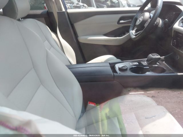 5N1BT3BB2NC732597 Nissan Rogue Sv Intelligent Awd