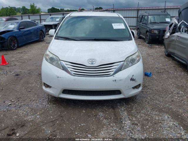 5TDKZ3DC9HS870293 Toyota Sienna Le 8 Passenger