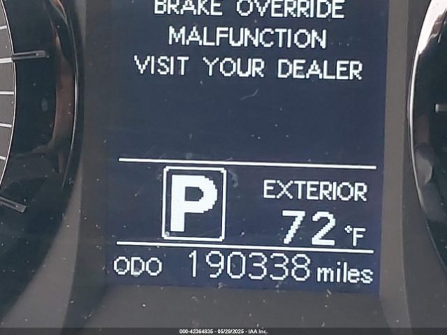 5TDKZ3DC9HS870293 Toyota Sienna Le 8 Passenger