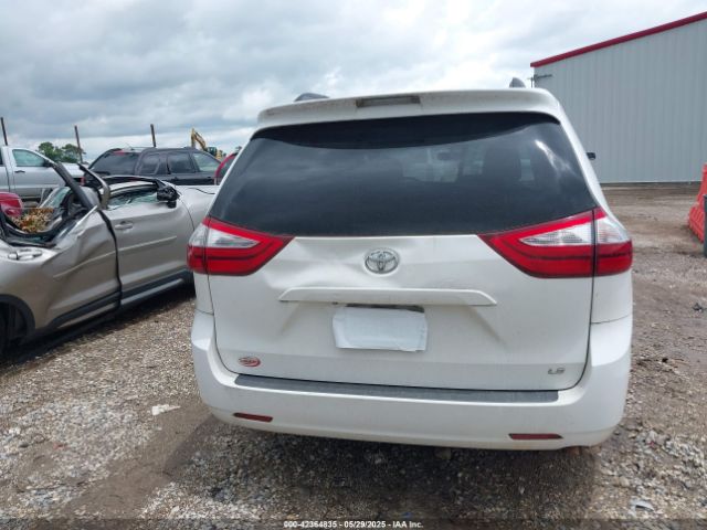 5TDKZ3DC9HS870293 Toyota Sienna Le 8 Passenger