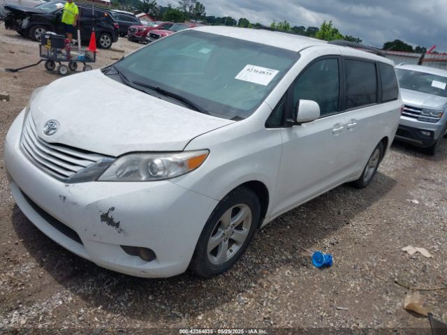 5TDKZ3DC9HS870293 Toyota Sienna Le 8 Passenger