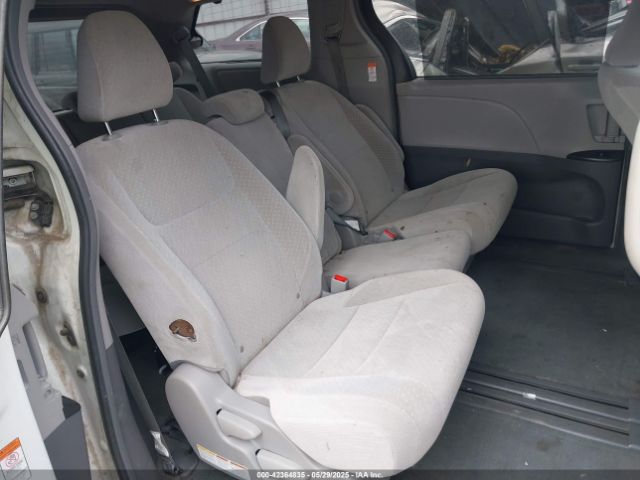 5TDKZ3DC9HS870293 Toyota Sienna Le 8 Passenger