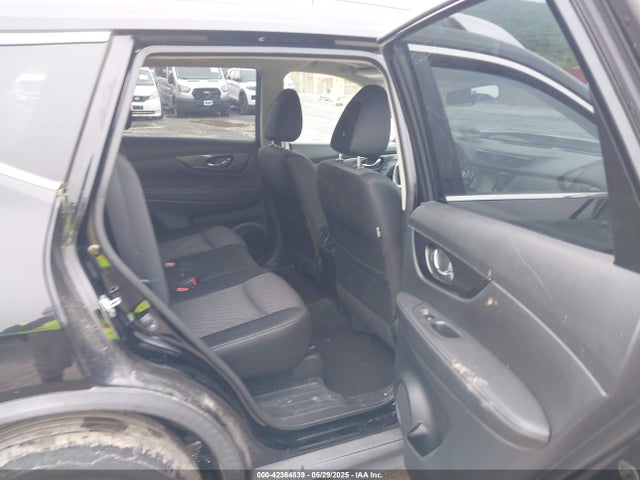 JN8AT2MV8JW322014 Nissan ROGUE SV
