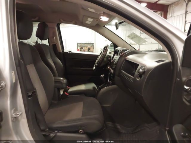 2012 JEEP COMPASS 1C4NJCBA1CD573741 Photo 4