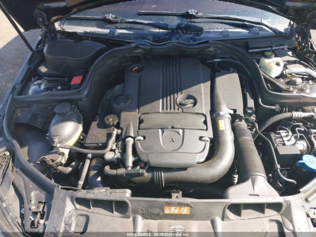 2013 MERCEDES-BENZ C 250 WDDGJ4HB1DF990996 Photo 9