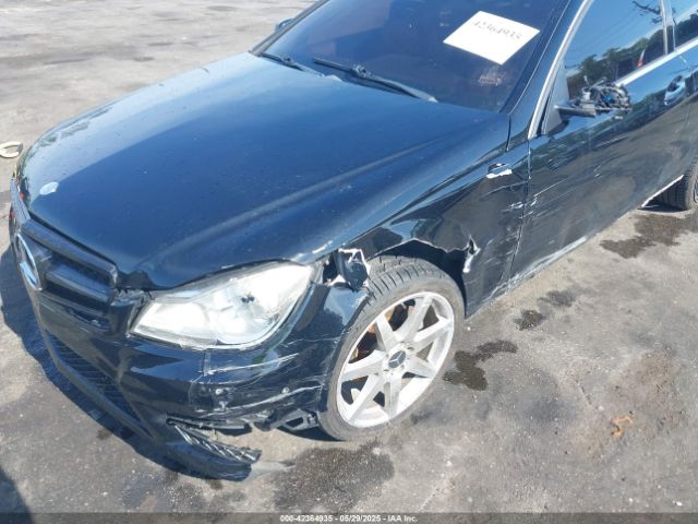 2013 MERCEDES-BENZ C 250 WDDGJ4HB1DF990996 Photo 5