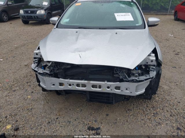 2017 FORD FOCUS 1FADP3F2XHL320241 Photo 5