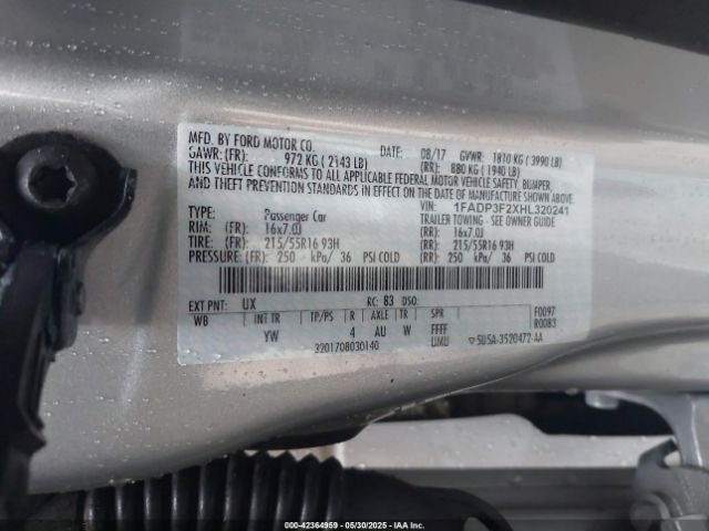 2017 FORD FOCUS 1FADP3F2XHL320241 Photo 8