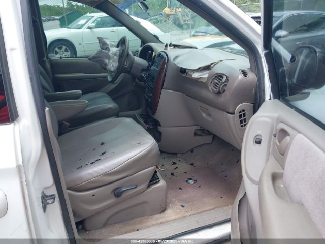2001 CHRYSLER TOWN & COUNTRY 2C4GP44311R279553 Photo 4