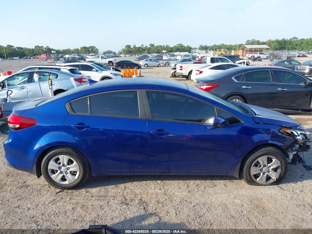 KIA FORTE LX 2017 3KPFK4A78HE096079 Image 13