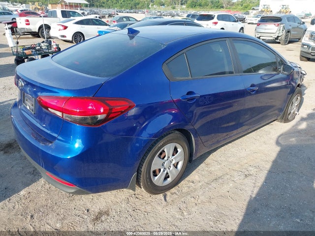 KIA FORTE LX 2017 3KPFK4A78HE096079 Image 4
