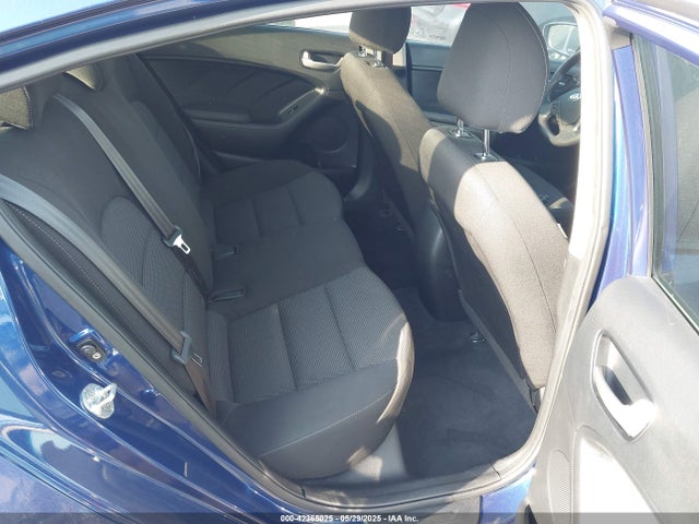 KIA FORTE LX 2017 3KPFK4A78HE096079 Image 8