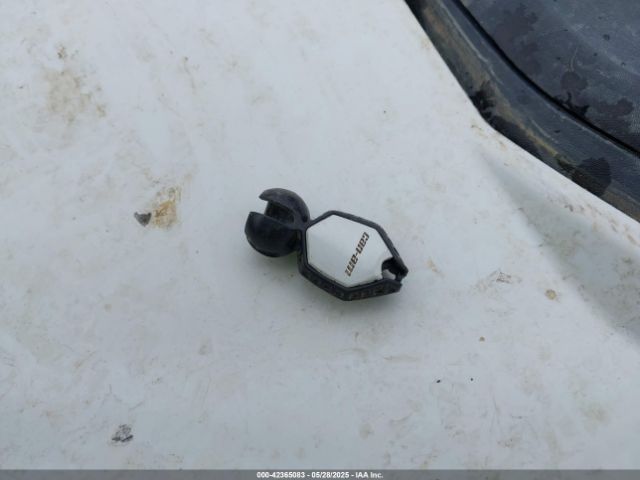 2024 CAN-AM MAVERICK X3 3JBVGAV44RE000612 Photo 10