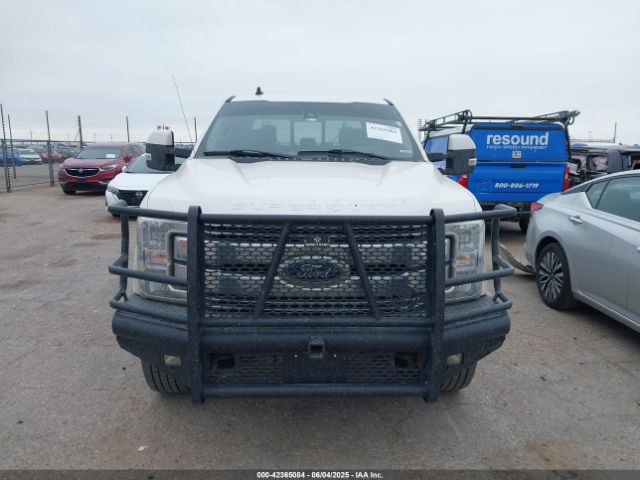 1FT7W2BTXKED26149 Ford F-250 Lariat