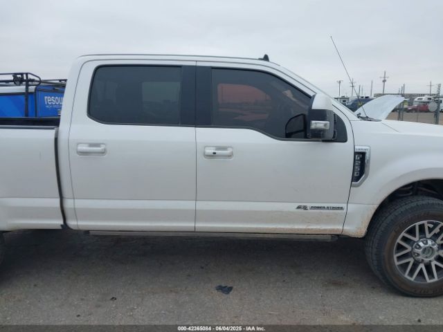 1FT7W2BTXKED26149 Ford F-250 Lariat