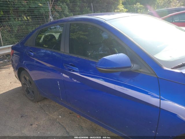 KMHLM4AJ7PU055642 Hyundai Elantra Hybrid Blue