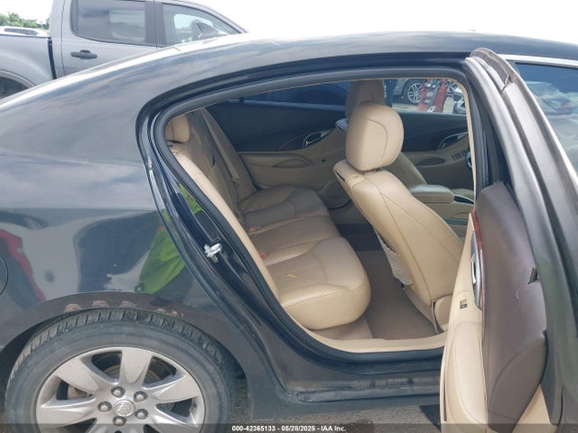 42365133 :رقم المزاد ، 1G4GE5ED8BF202850 vin ، 2011 Buick Lacrosse Cxs مزاد بيع