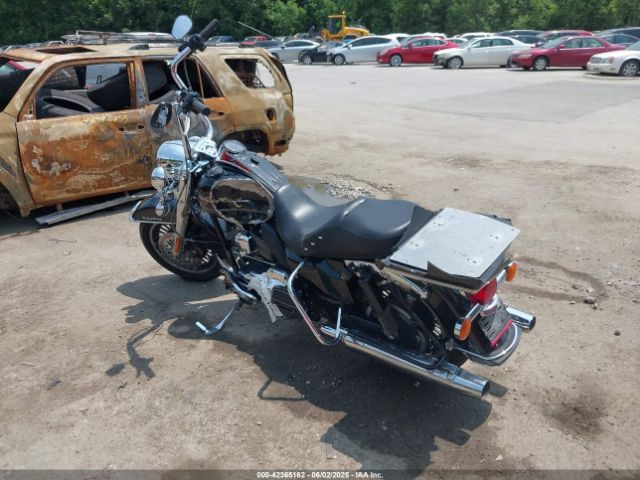 2011 HARLEY-DAVIDSON FLHR 1HD1FB417BB647597 Photo 2