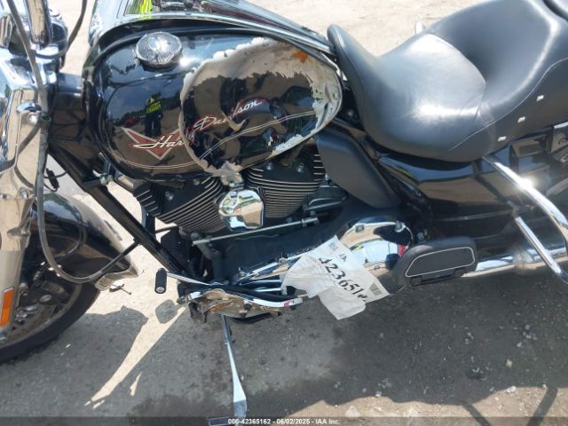 2011 HARLEY-DAVIDSON FLHR 1HD1FB417BB647597 Photo 8