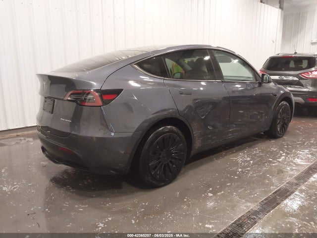2023 TESLA MODEL Y 7SAYGDEE6PF810984 Photo 3
