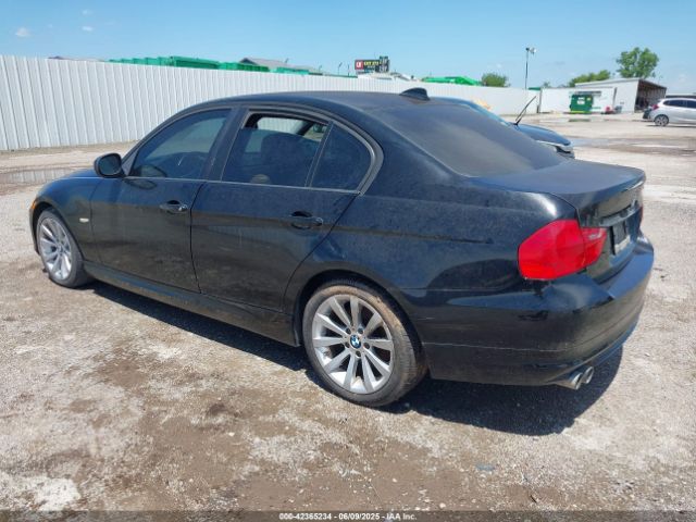 2011 BMW 328I WBAPH7C52BE682728 Photo 2