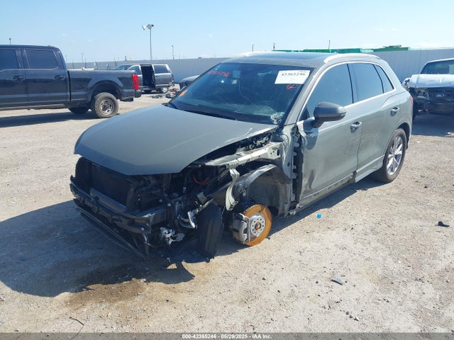 2022 AUDI Q3 WA1DECF32N1023989 Photo 1