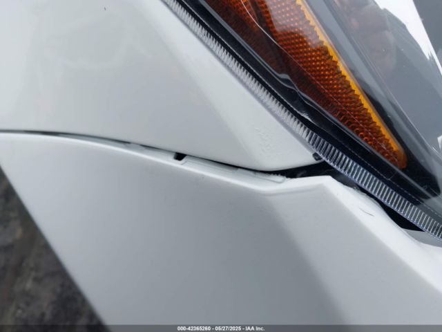 JTMJFREV6HD206035 Toyota RAV4 SE