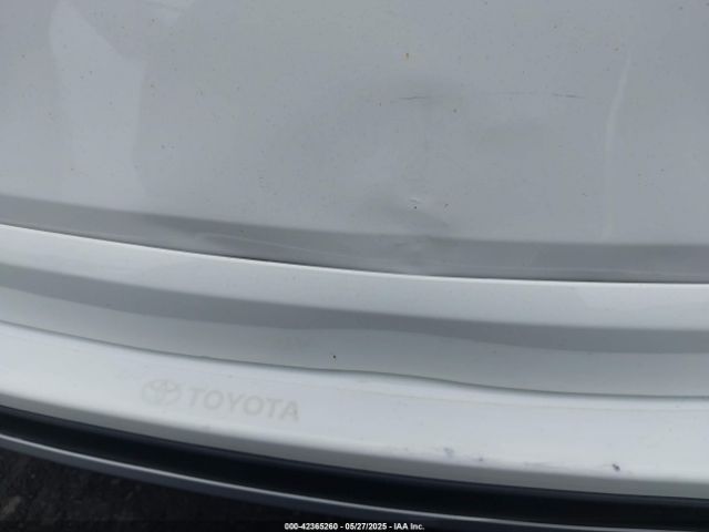 JTMJFREV6HD206035 Toyota RAV4 SE