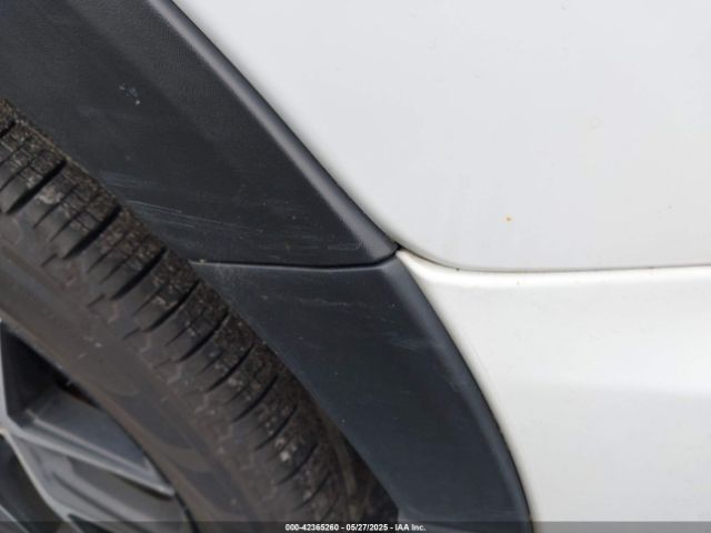 JTMJFREV6HD206035 Toyota RAV4 SE