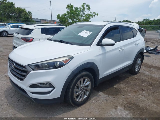 Hyundai Tucson Sport 2016 KM8J33A26GU045164 Image 2