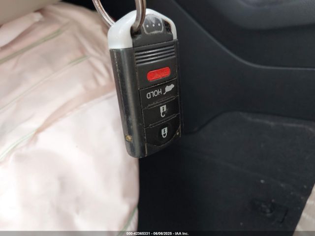 2020 ACURA RDX 5J8TC1H53LL011752 Photo 10