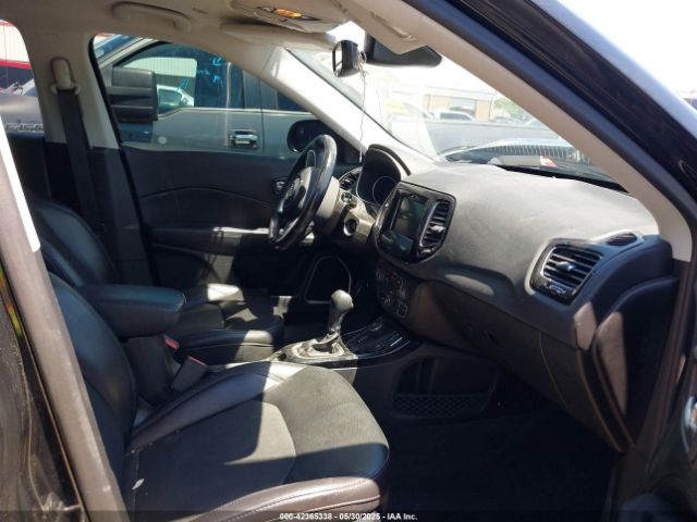 2019 JEEP COMPASS 3C4NJDBB7KT723889 Photo 4
