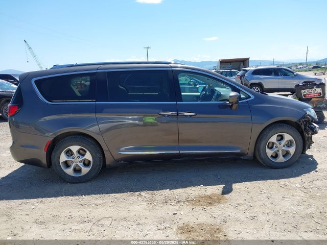 Chrysler Pacifica 2017 2C4RC1EG8HR543060 Image 14