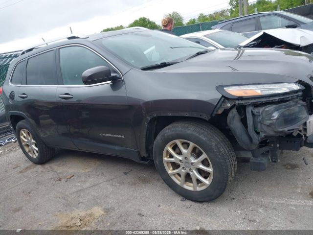 1C4PJMCS1FW512422 Jeep Cherokee Latitude