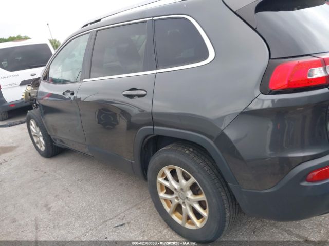 1C4PJMCS1FW512422 Jeep Cherokee Latitude