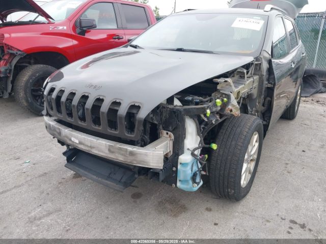 1C4PJMCS1FW512422 Jeep Cherokee Latitude