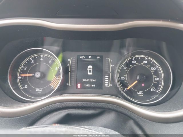 1C4PJMCS1FW512422 Jeep Cherokee Latitude